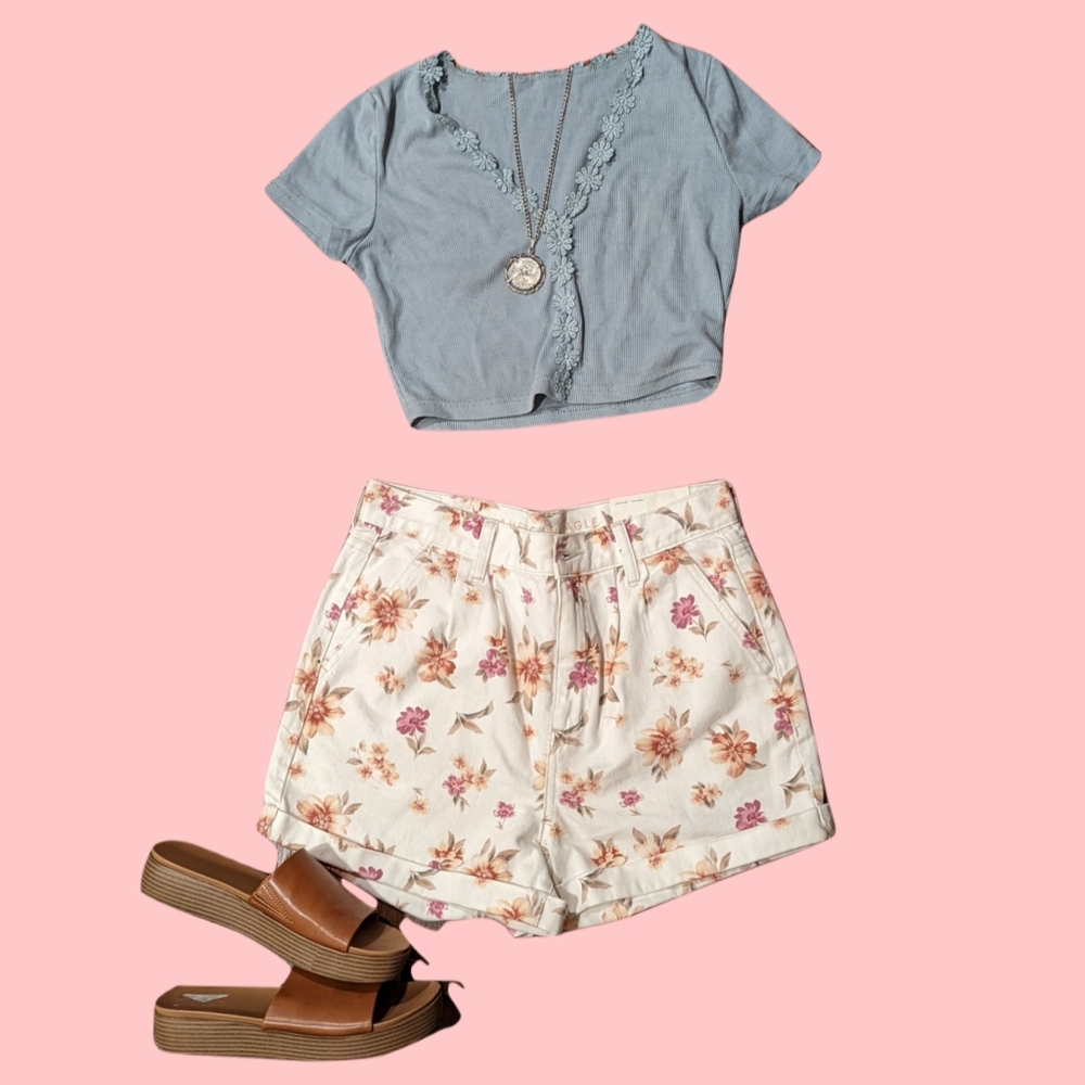 NWT American eagle floral denim mom short high rise
